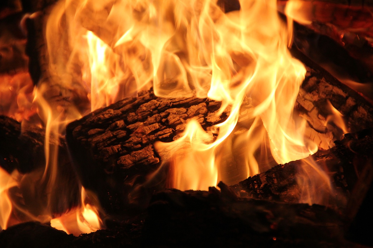 Expert Fireplace Cleaning in Hanover Park, IL Professional Fireplace Cleaning Services In Hanover Park Illinois